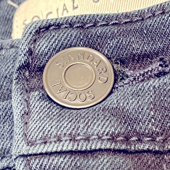 Social Standard by Sanctuary 16/33‎ 27.5" inseam Dark Blue Jeans - Picture 5 of 9